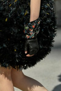 Details at Chanel Couture Fall 2018