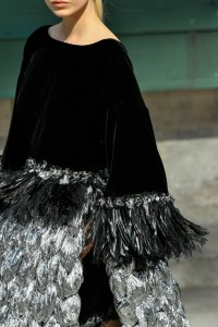 Details at Chanel Couture Fall 2018
