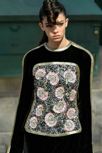 Details at Chanel Couture Fall 2018