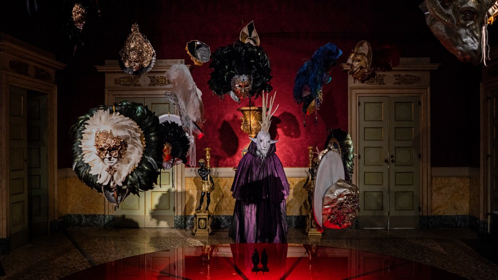 The "Luxus. Lo Stupore della Bellezza" exhibition.
