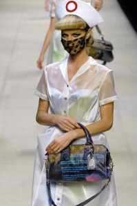 A look from Louis Vuitton Spring 2006.