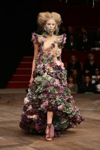 Alexander McQueen RTW Spring 2007 show in Paris.