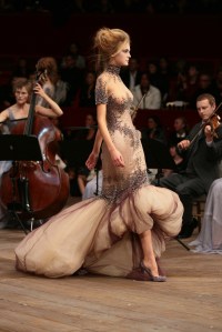 Alexander McQueen RTW Spring 2007 show in Paris.