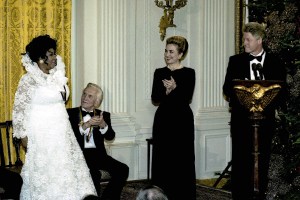 Aretha Franklin is introduced by President Billm Clinton at the Reception in the East Room of the White House. Kirk Douglas and Hillary ClintonKennedy Center Honors at the White House, Washington DC, USA - 04 Dec 1994Kennedy Center Honors reception at the White House hosted by President William Jefferson Clinton and FIrst Lady Hillary Rodham Clinton.