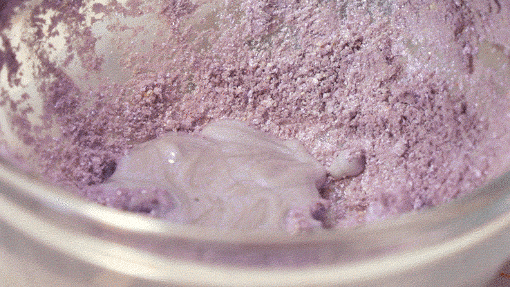 Jaclyn Hill Crafts the Ultimate Highlighter