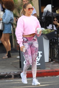 jennifer lopez street style,