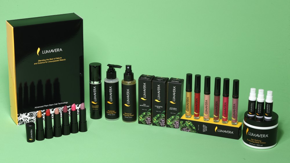 Clean Beauty Looks to Botanical Extracts