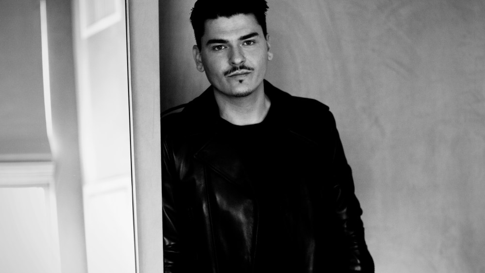 Makeup Artist Mario Dedivanovic