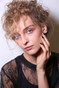Model backstage