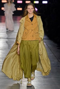 Alberta Ferretti RTW Spring 2019