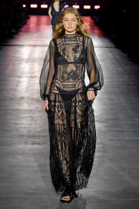 Alberta Ferretti RTW Spring 2019