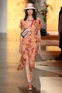 Anna Sui RTW Spring 2019