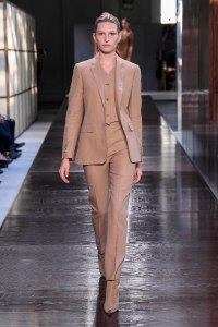 Burberry RTW Spring 2019