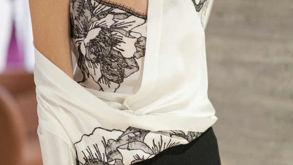 A look by Carine Gilson.
