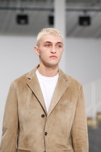Details at Tod's RTW Spring 2019