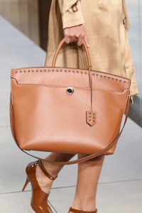 Details at Burberry RTW Spring 2019