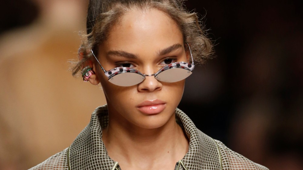 Details at Fendi RTW Spring 2019
