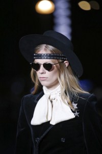 Details a Saint Laurent RTW Spring 2019