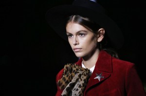 Details a Saint Laurent RTW Spring 2019