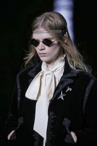 Details a Saint Laurent RTW Spring 2019