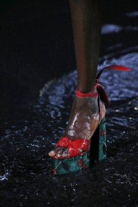 Details a Saint Laurent RTW Spring 2019
