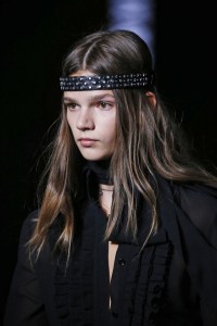 Details a Saint Laurent RTW Spring 2019