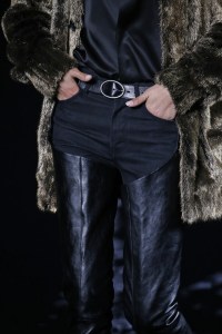 Details a Saint Laurent RTW Spring 2019