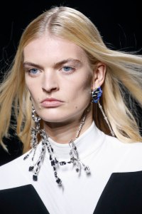 Details at Givenchy RTW Spring 2019