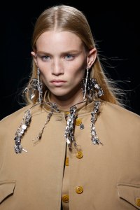 Details at Givenchy RTW Spring 2019