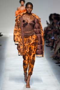Ermanno Scervino RTW Spring 2019