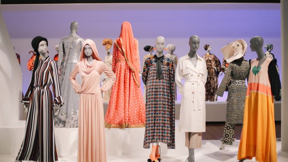 'Contemporary Muslim Fashions' Exhibit at de Young Museum, San Francisco