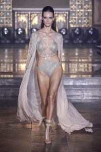 Julien Macdonald RTW Spring 2019
