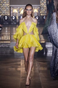 Julien Macdonald RTW Spring 2019