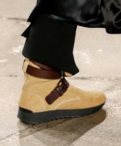 Details at Loewe RTW Spring 2019
