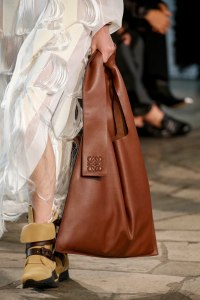 Details at Loewe RTW Spring 2019