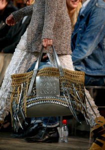 Details at Loewe RTW Spring 2019