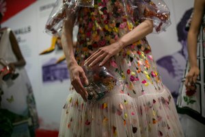 Backstage at Mary Katrantzou RTW Spring 2019