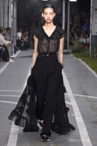 Off-White RTW Spring 2019