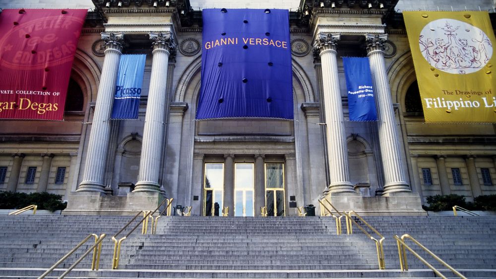 Metropolitan Museum of Art, main entrance, New York City, USAVARIOUS