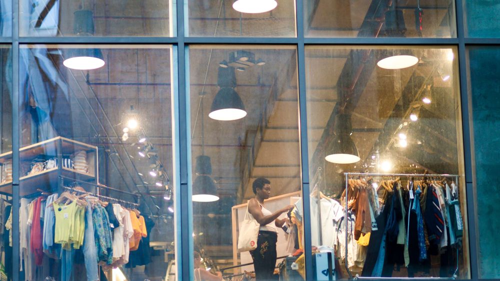 A woman shops at a clothing store in New York, New York, USA, 27 July 2018. Information released today showed the United States' gross domestic product (GDP) increased 4.1 percent in the second quarter reportedly on a high volume of consumer and business spending.United States GDP increased 4.1 percent in Second Quater, New York, USA - 27 Jul 2018