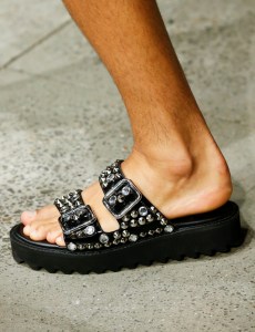 Detail of Jeremy Scott RTW Spring 2019