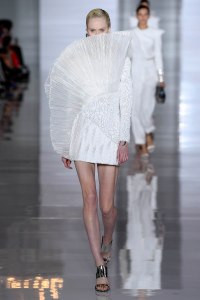 Balmain RTW Spring 2019