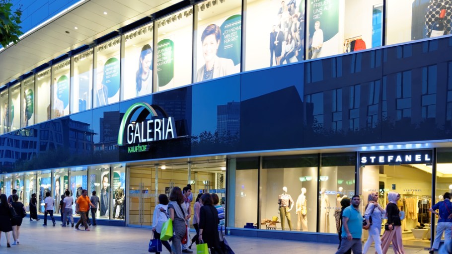 Hudson's Bay Deal Brings German Department Stores Together