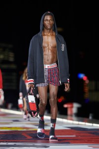 Tommy Hilfiger RTW Fall 2018