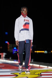 Tommy Hilfiger RTW Fall 2018