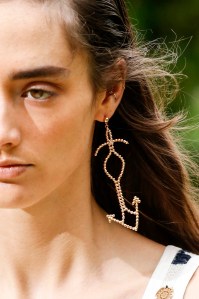 Details at Tory Burch RTW Spring 2019