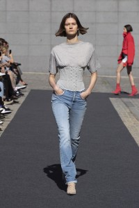 Unravel RTW Spring 2019