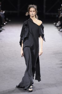 Yohji Yamamoto RTW Spring 2019