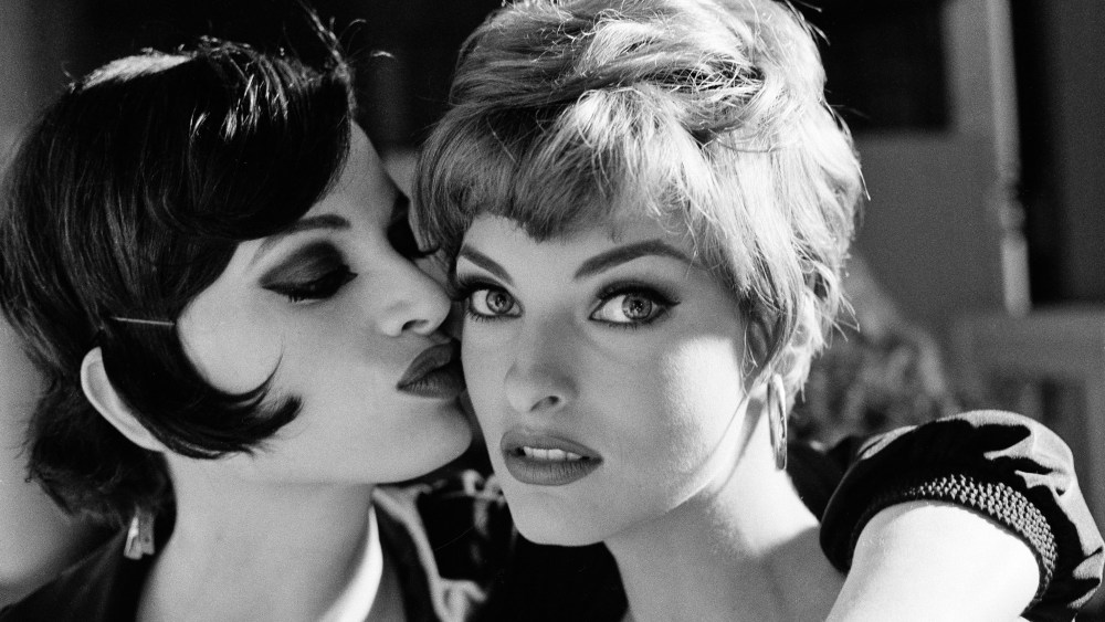 A photograph by Arthur Elgort.