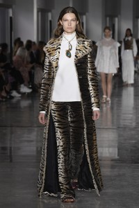 Giambattista Valli RTW Spring 2019